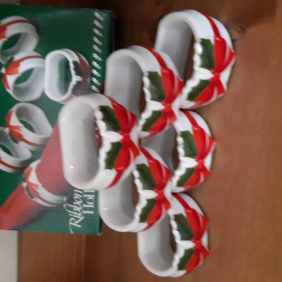 Christmas Napkin Rings - Picture 2 of 4